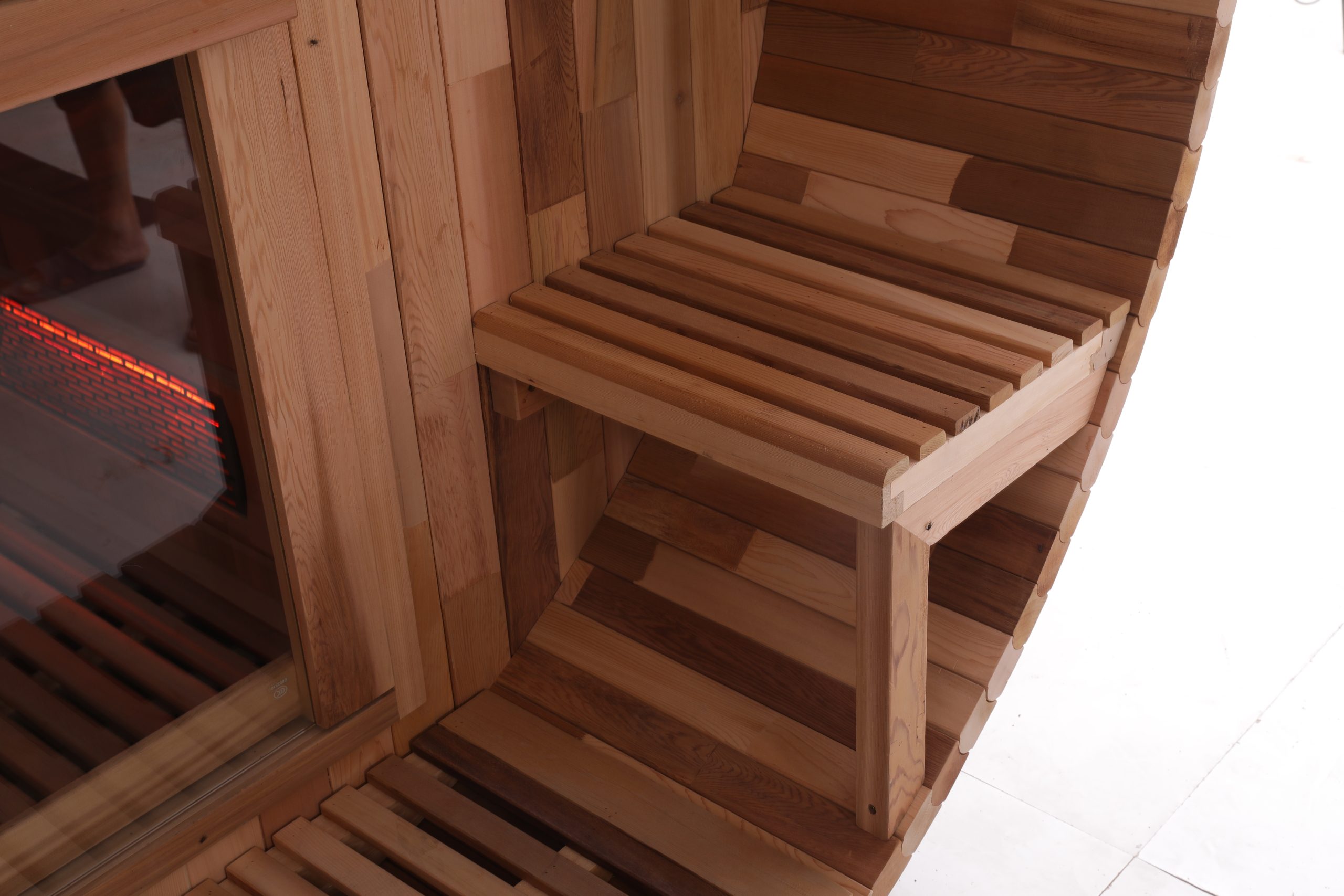Custom 4 People Capacity Redwood Outdoors Barrel Sauna 001