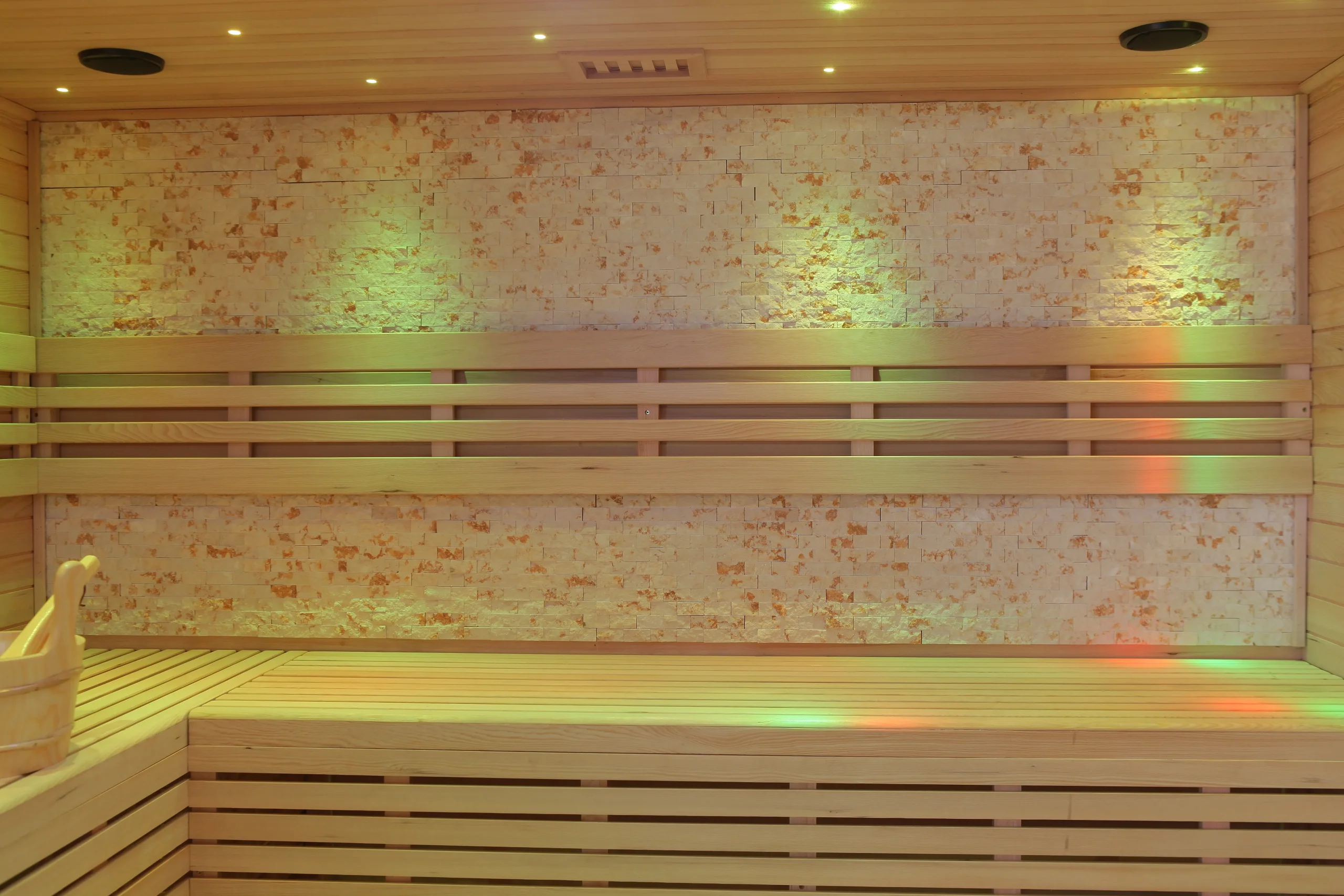 Custom Hemlock Red Cedar Traditional Steam Sauna Factory 008